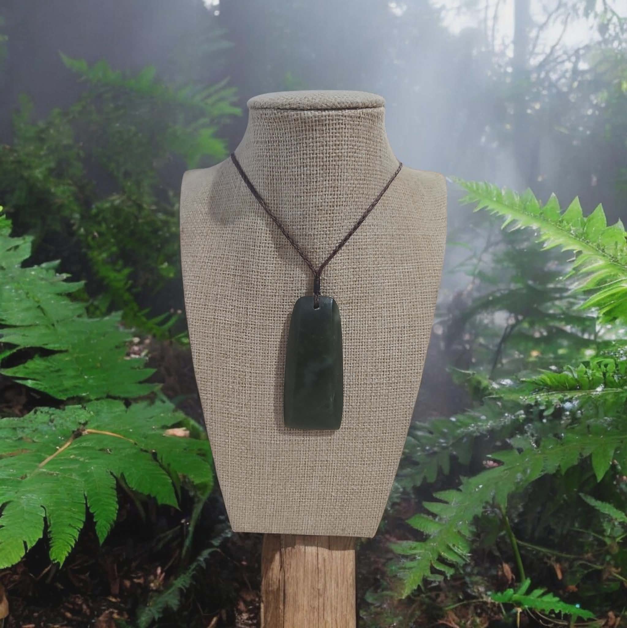 Kawakawa Greenstone Toki