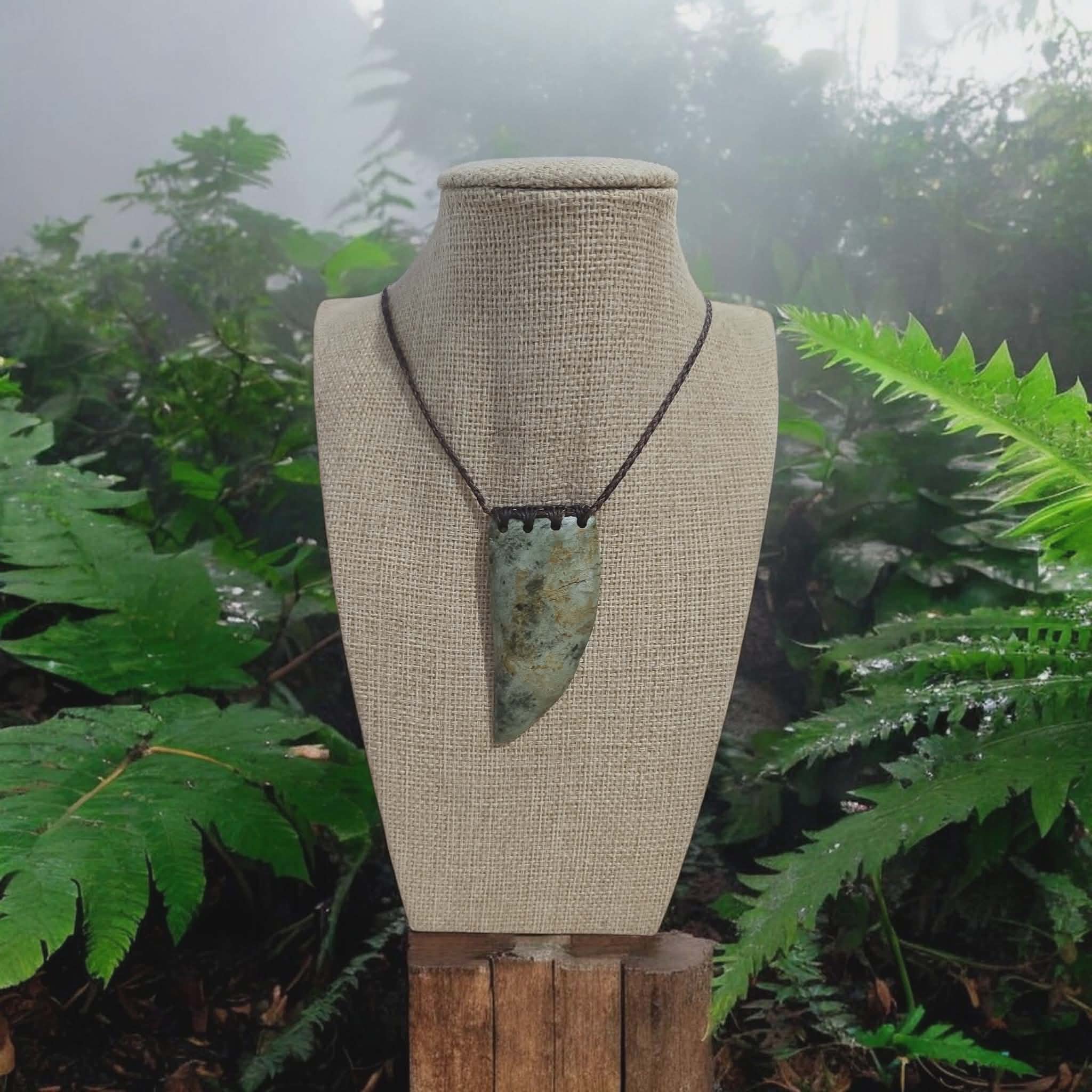 Flower Jade  Rei Niho